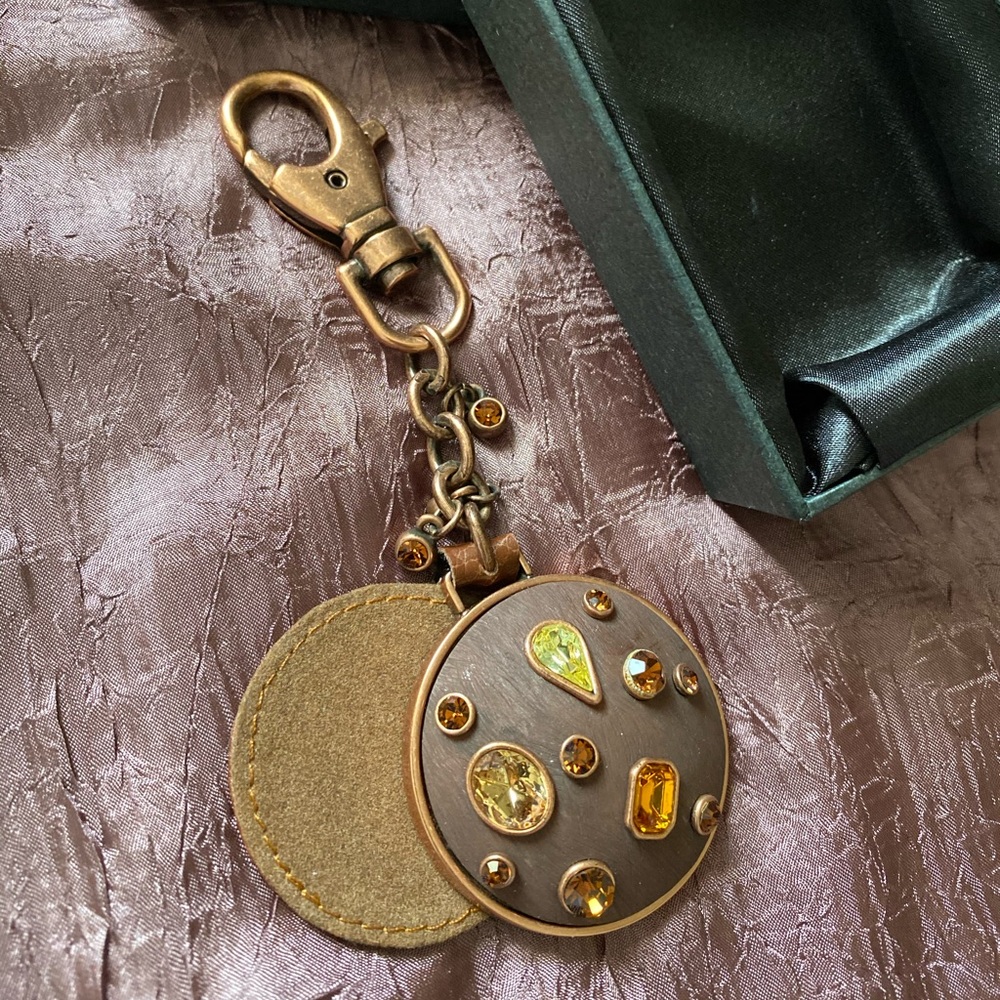 Copper Crystals Keychain - Picture 2 of 5